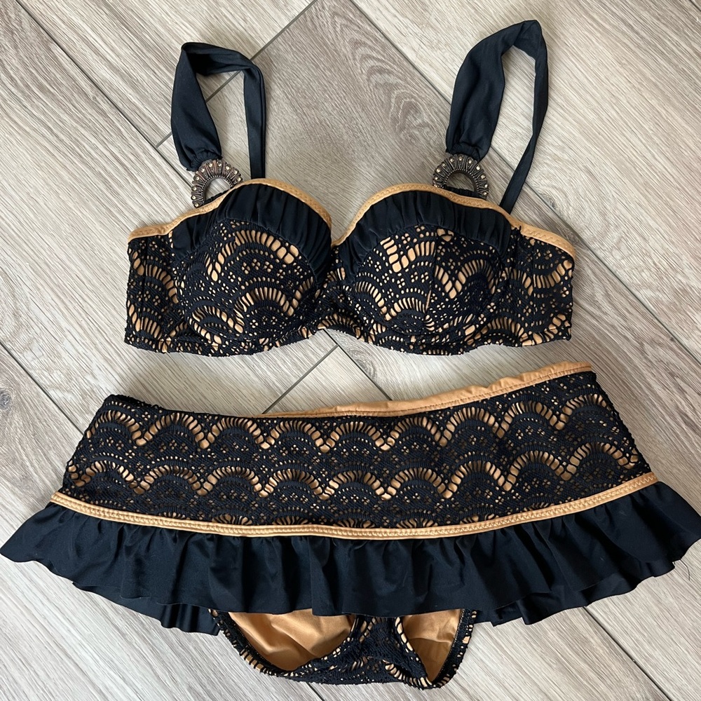 Betsey Johnson Lace Bikini size Medium